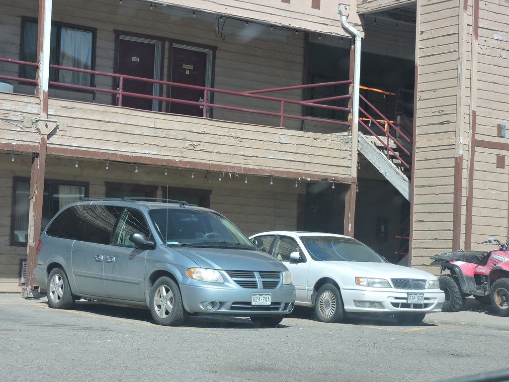 Parachute Inn, Colorado Cars 2005 Dodge Grand Caravan VIN… Flickr