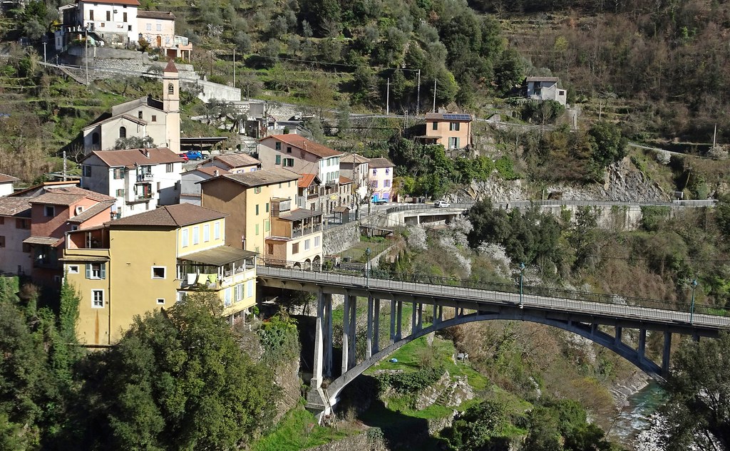 hameau de SaintJeanlaRivière à Utelle, MoyenneVésubie … Flickr