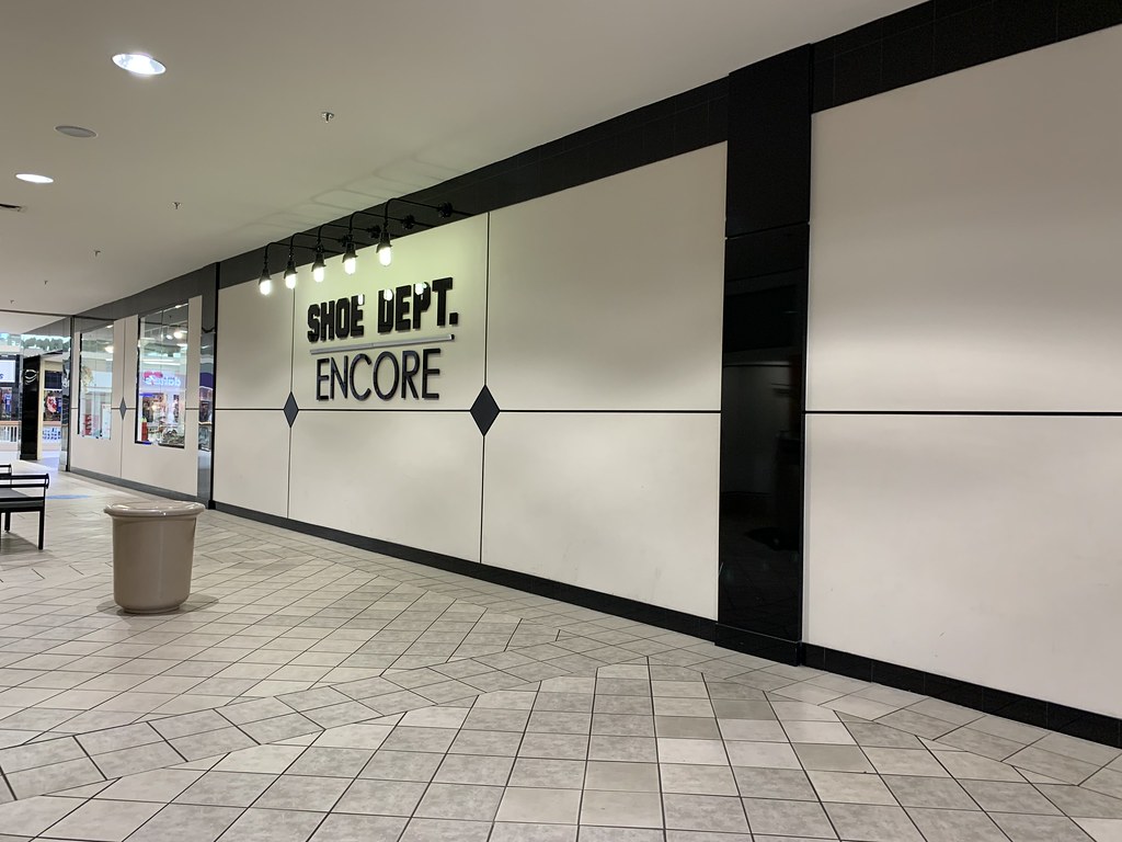 Shoe Dept. Encore Shoe Dept. Encore (12,960 square feet) 4… Flickr
