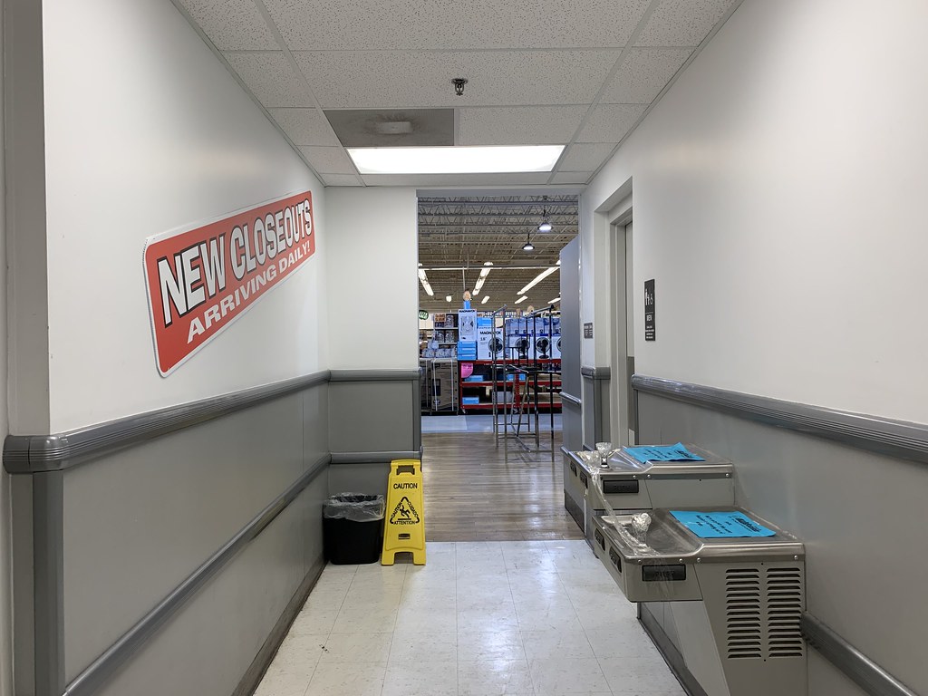 Ollie's Bargain Outlet interior Ollie's Bargain Outlet (45… Flickr