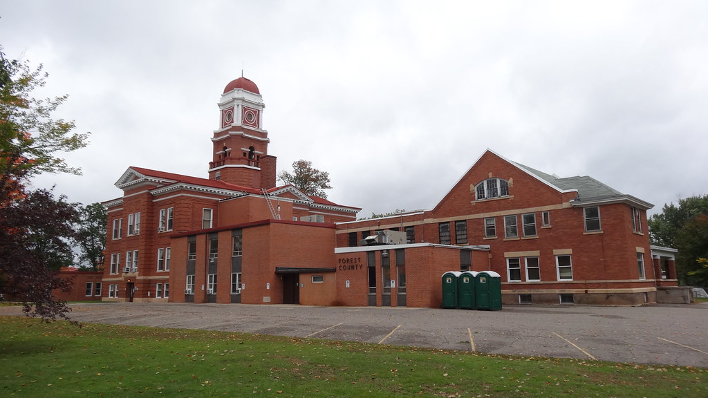 Forest County Courthouse, Crandon, WI (2) Crandon, WI (For… Flickr