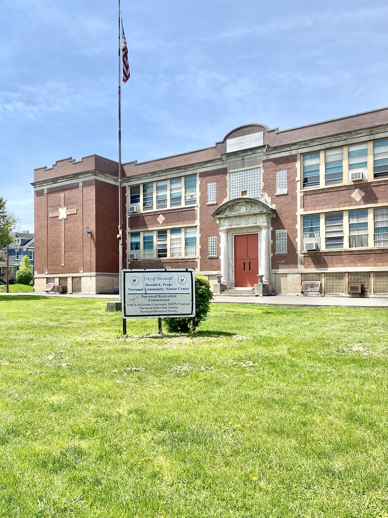 Old St. Elizabeth Parochial Catholic School (Norwood Commu… Flickr