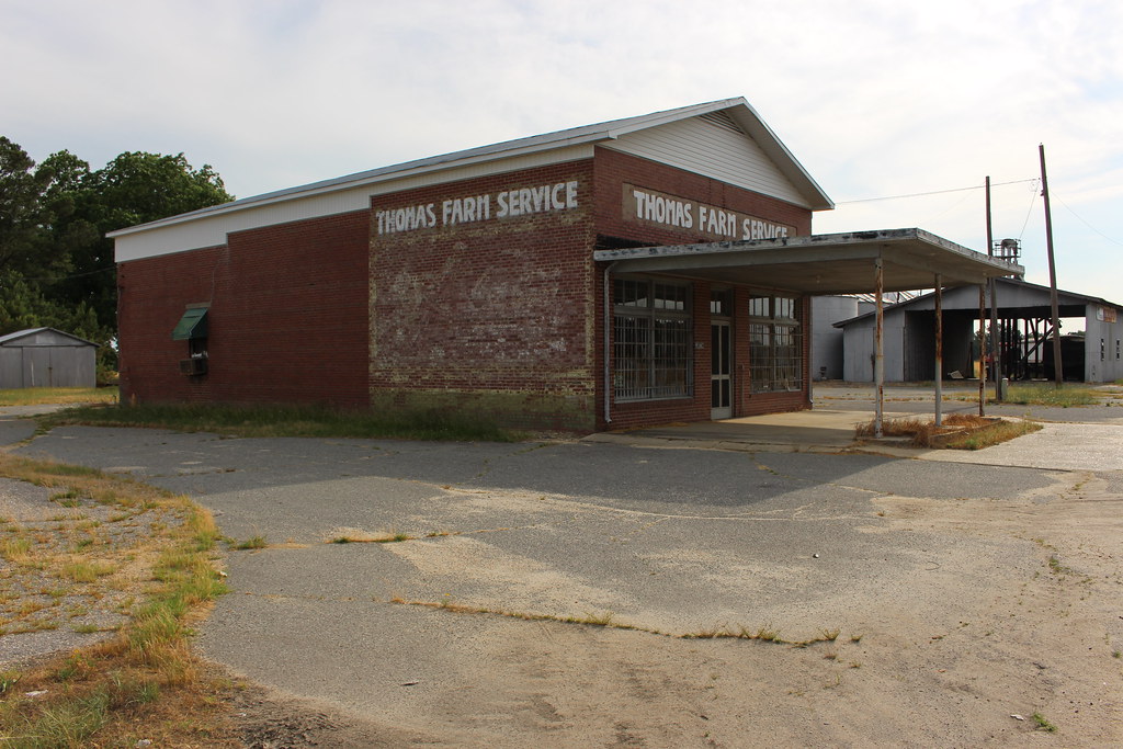 Thomas Farm Service, Broadway, NC Joseph Flickr