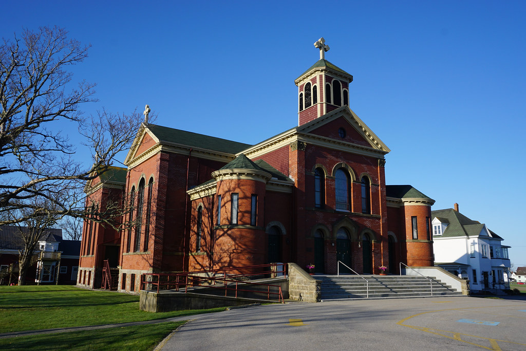 St Ambrose CoCathedral (Catholic) Yarmouth Nova Scotia Don