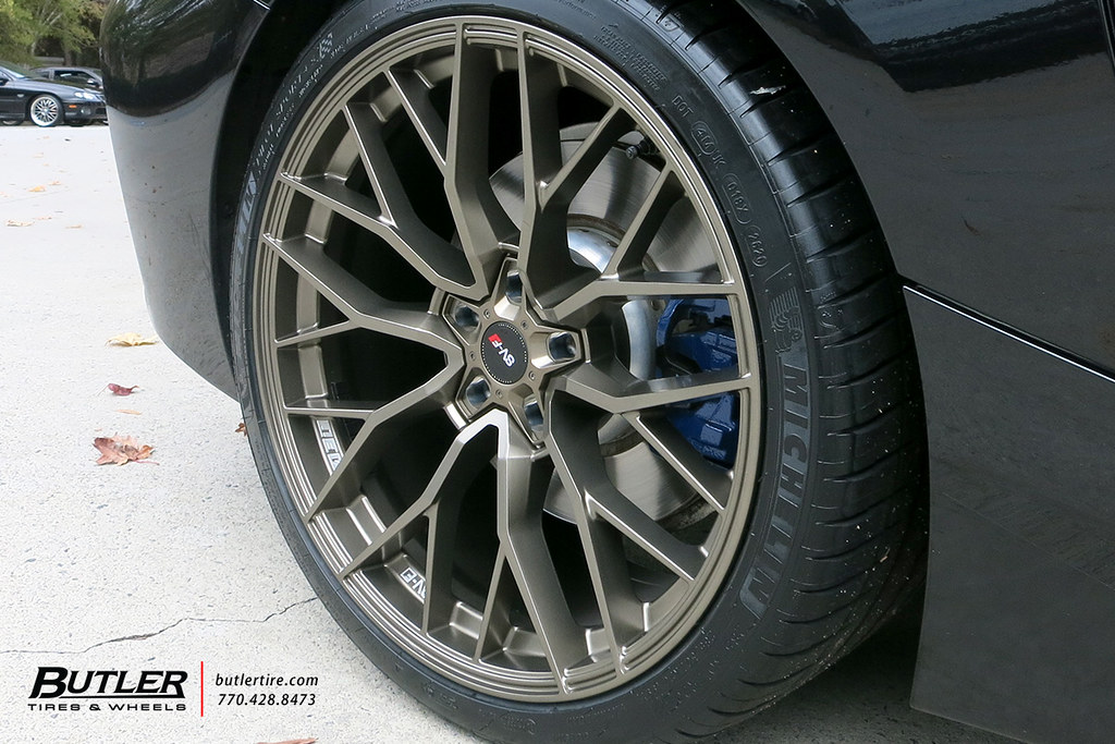 BMW Z4 with 20in Savini SVF2 Wheels and Michelin Pilot Sport 4s Tires