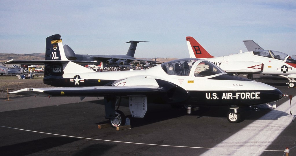 T37B 563564/XL 85FTS/47FTW US Air Force Laughlin AFB Flickr