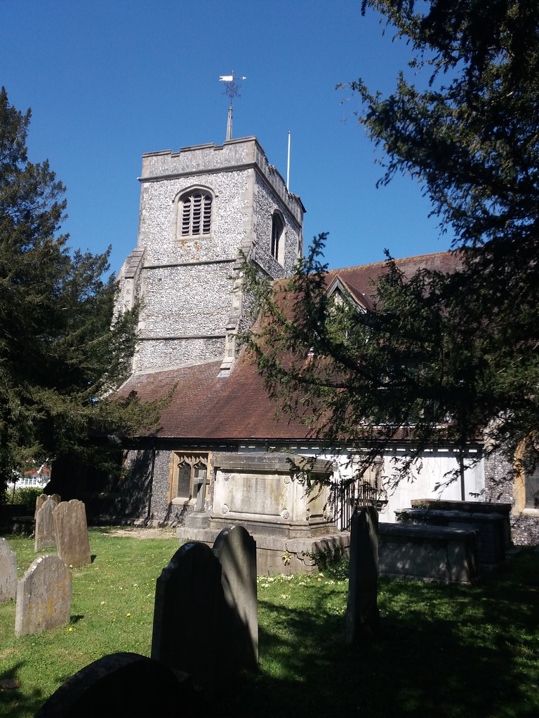 Church of St Mary & St Nicholas, Leatherhead graveyard Flickr