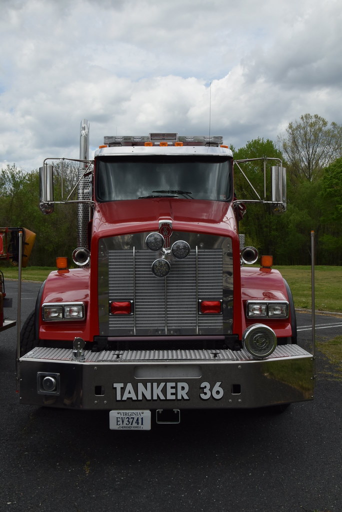 DSC_0037 Farmville (VA) Fire Dept. 150th Anniversary Parad… Flickr