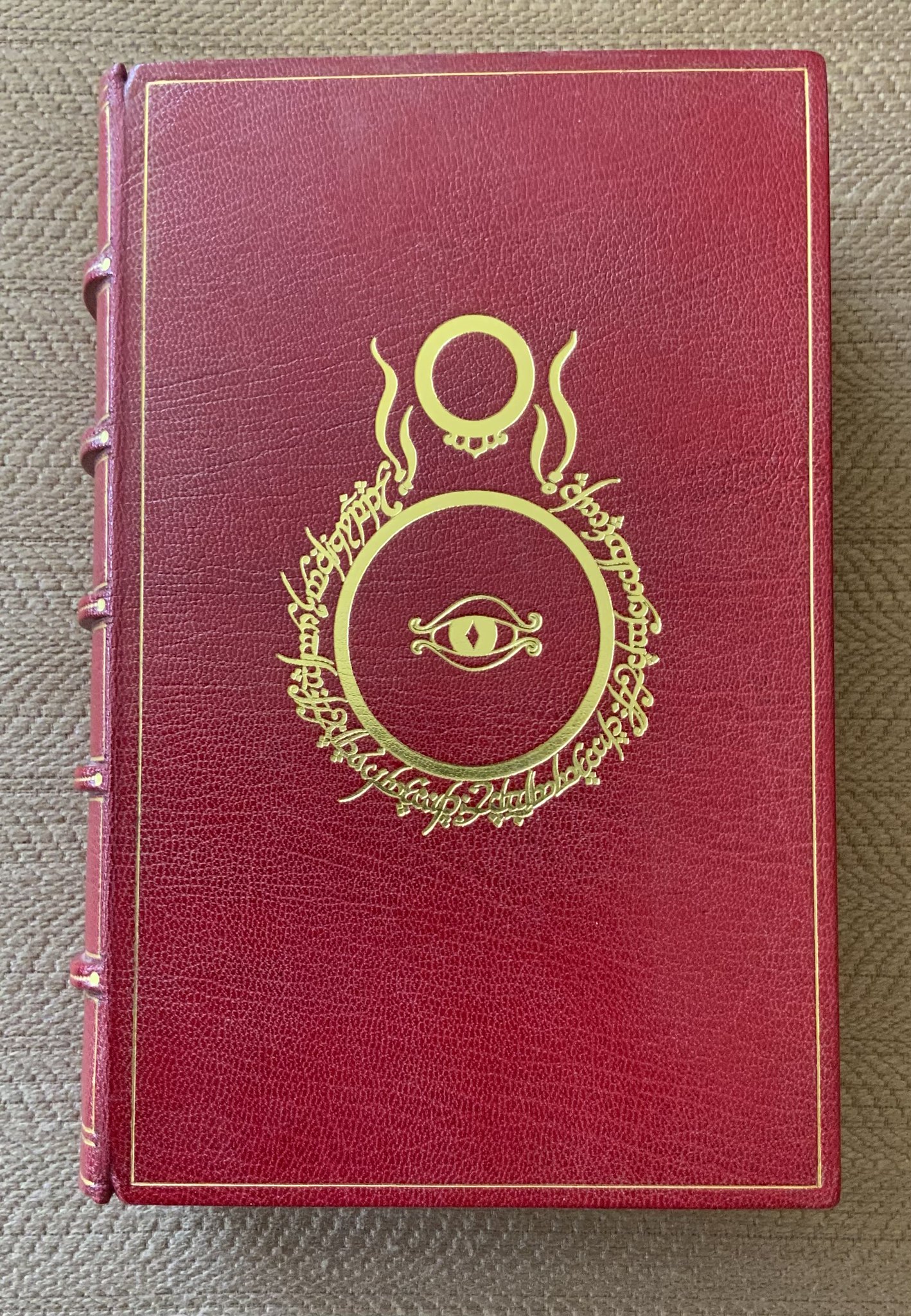 Kalender 2023 Herr Der Ringe Tcg - Lord Of The Rings/The Hobbit/The Silmarillion Editions With Raised Ribs On The Spine