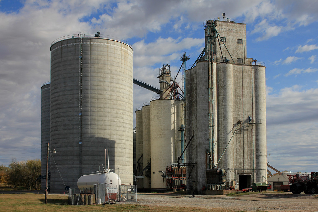 Farmers CoOp Elevator Odell, NE Tom McLaughlin Flickr