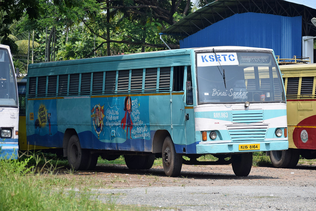 KSRTC Ordinary bus KL158164 (RAK963) of Ernakulam depot,… Flickr