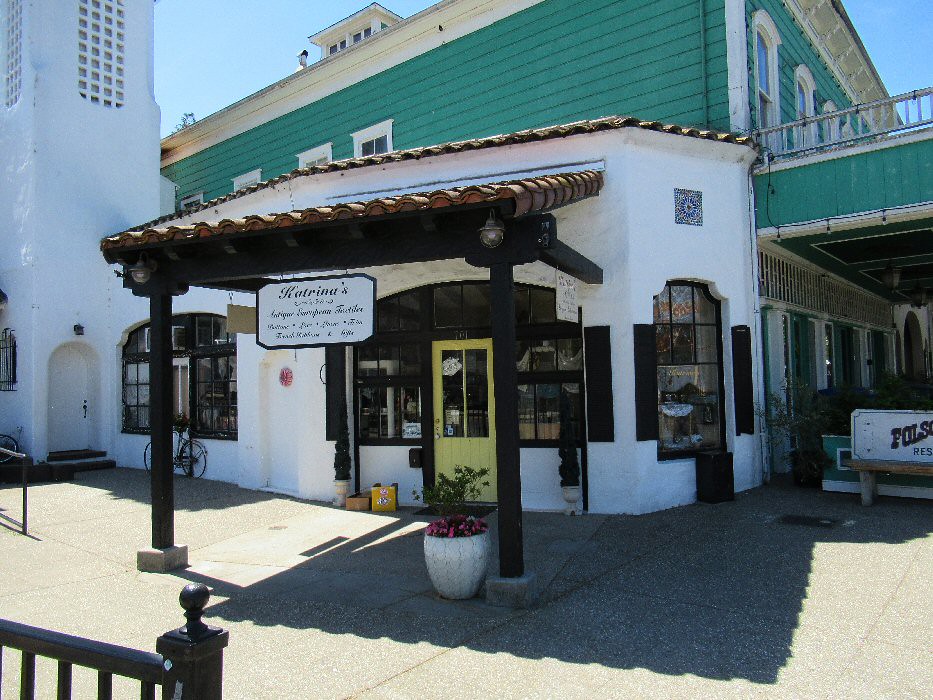 WM544gas Folsom Historic Gas station is now a shop. Folsom… Flickr