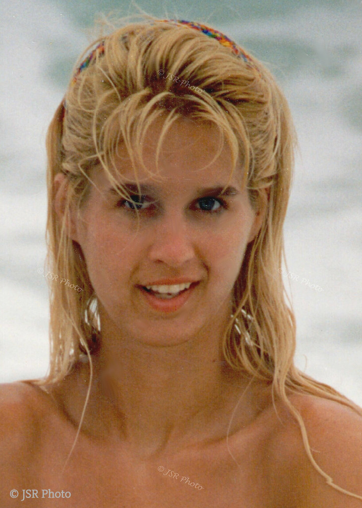 (Pink) Bikini Nude Posing at the Beach (59) | Flickr