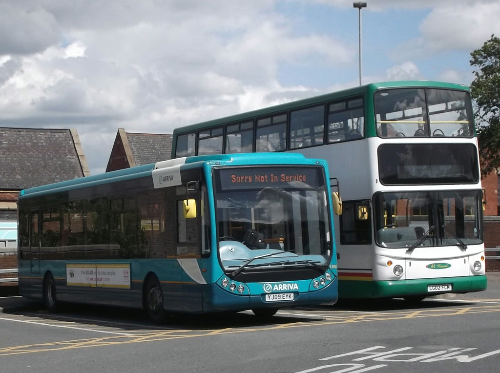 1306 PONTEFRACT BUS STATION 28/5/2015 Arriva Yorkshire Opt… Flickr