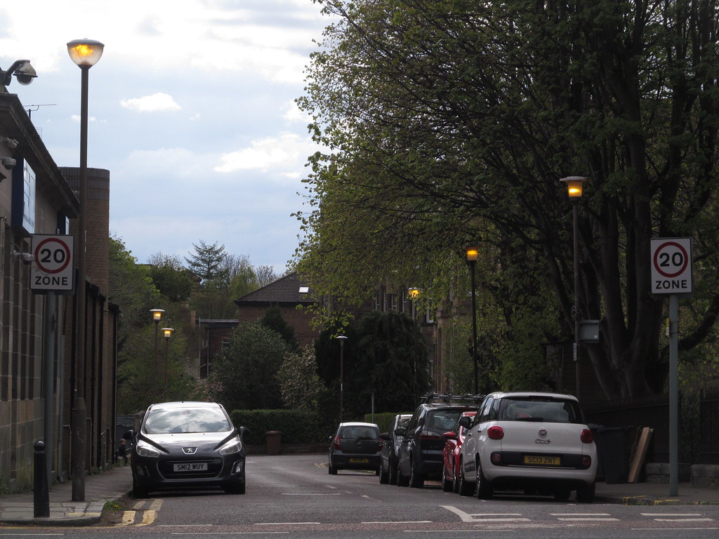 2109479 Mentone Gardens MHW01 Mentone Gardens, Edinbur… Flickr