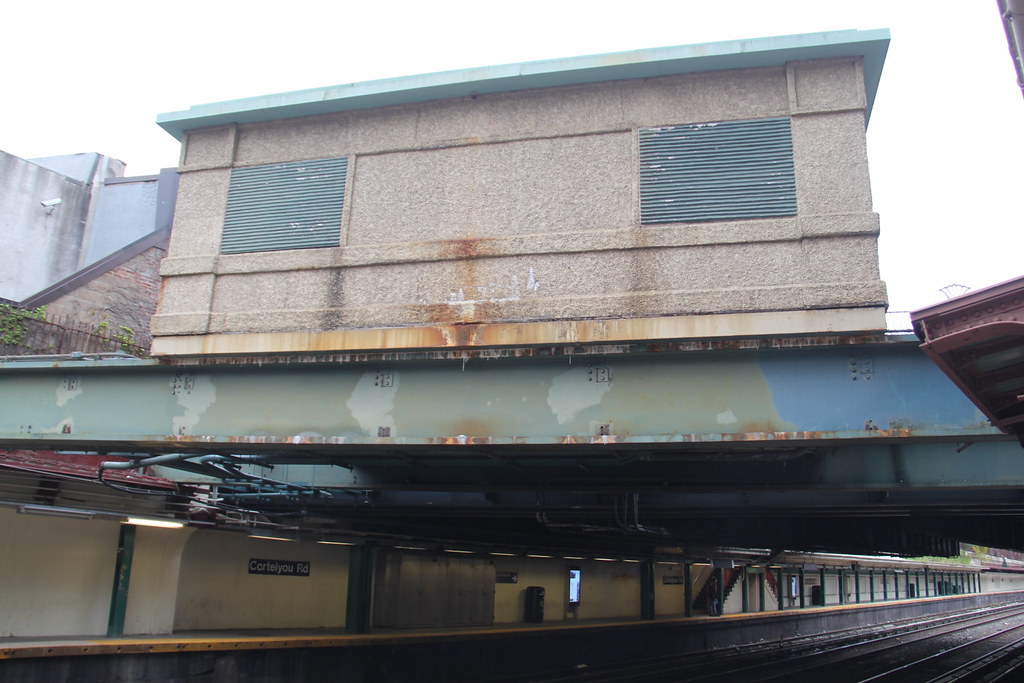 IMG_8708 Cortelyou Road station house. GojiMet86 Flickr