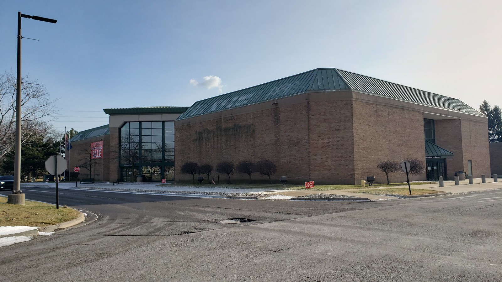 Art Van/Loves Furniture, Dearborn, Mich. Flickr