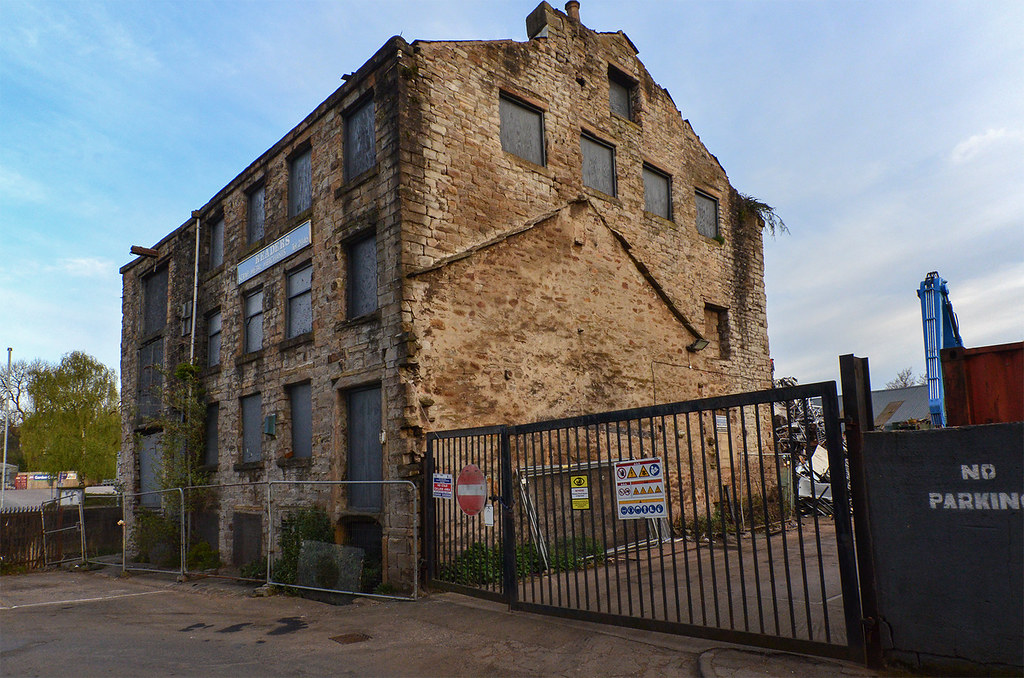 Report Cuckoo/Calder Street Mill (Burnley, Lancashire, Apr, 2021