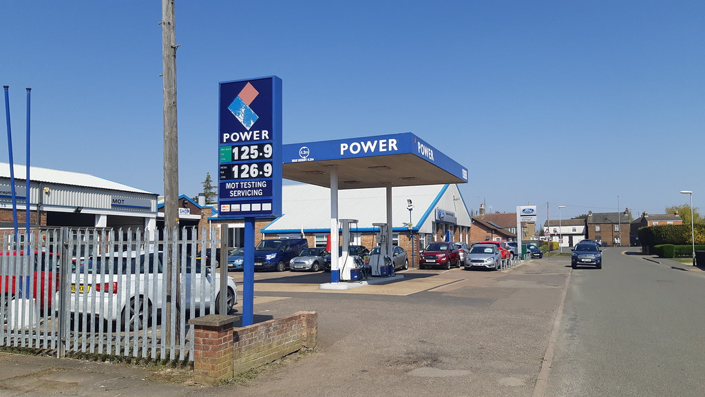 PowerLeesons Garage, Railway Lane N, Sutton Bridge, Linco… Flickr