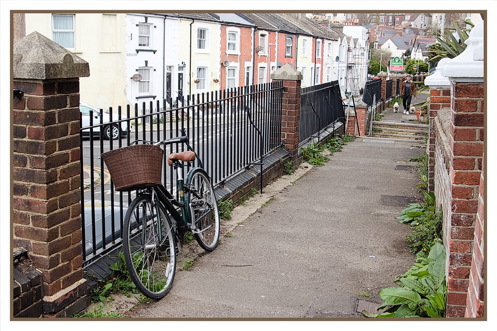 A fine Basket. Stonefield Road, Hastings. anthony allan Flickr
