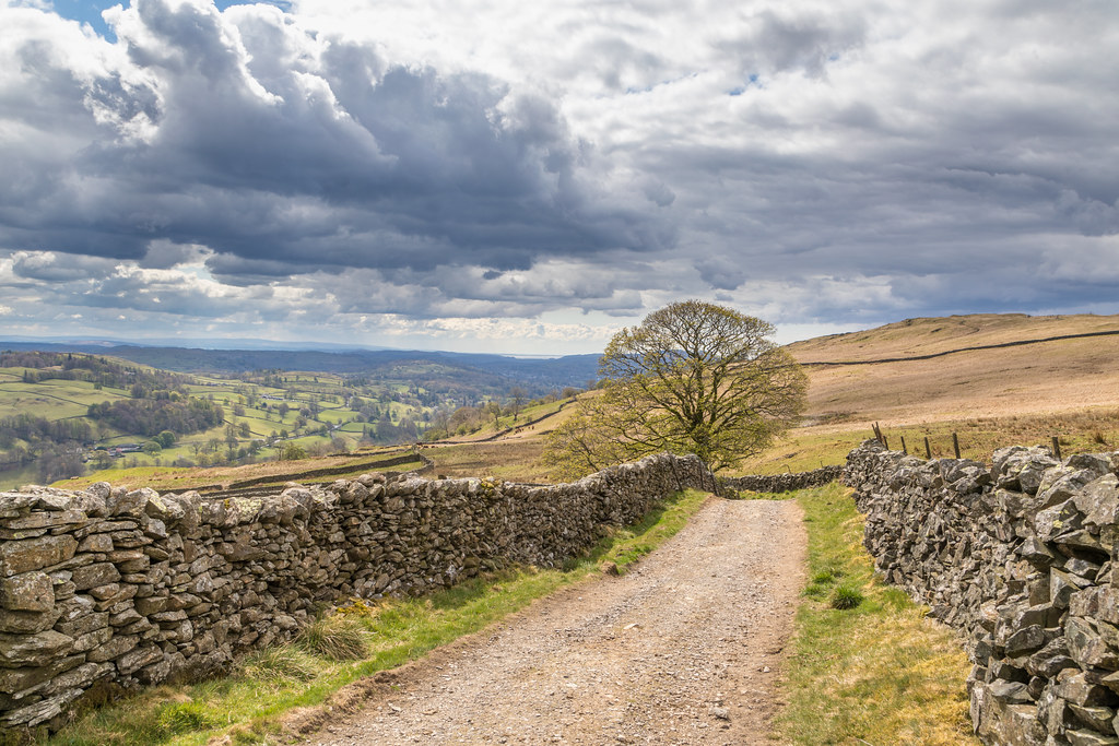 Nanny Lane, Troutbeck www.andrewswalks.co.uk/wansfellpike… Flickr