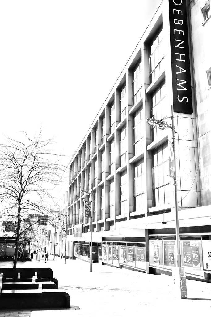 moorhead Debehams store at Moorhead fades from memory even… Flickr