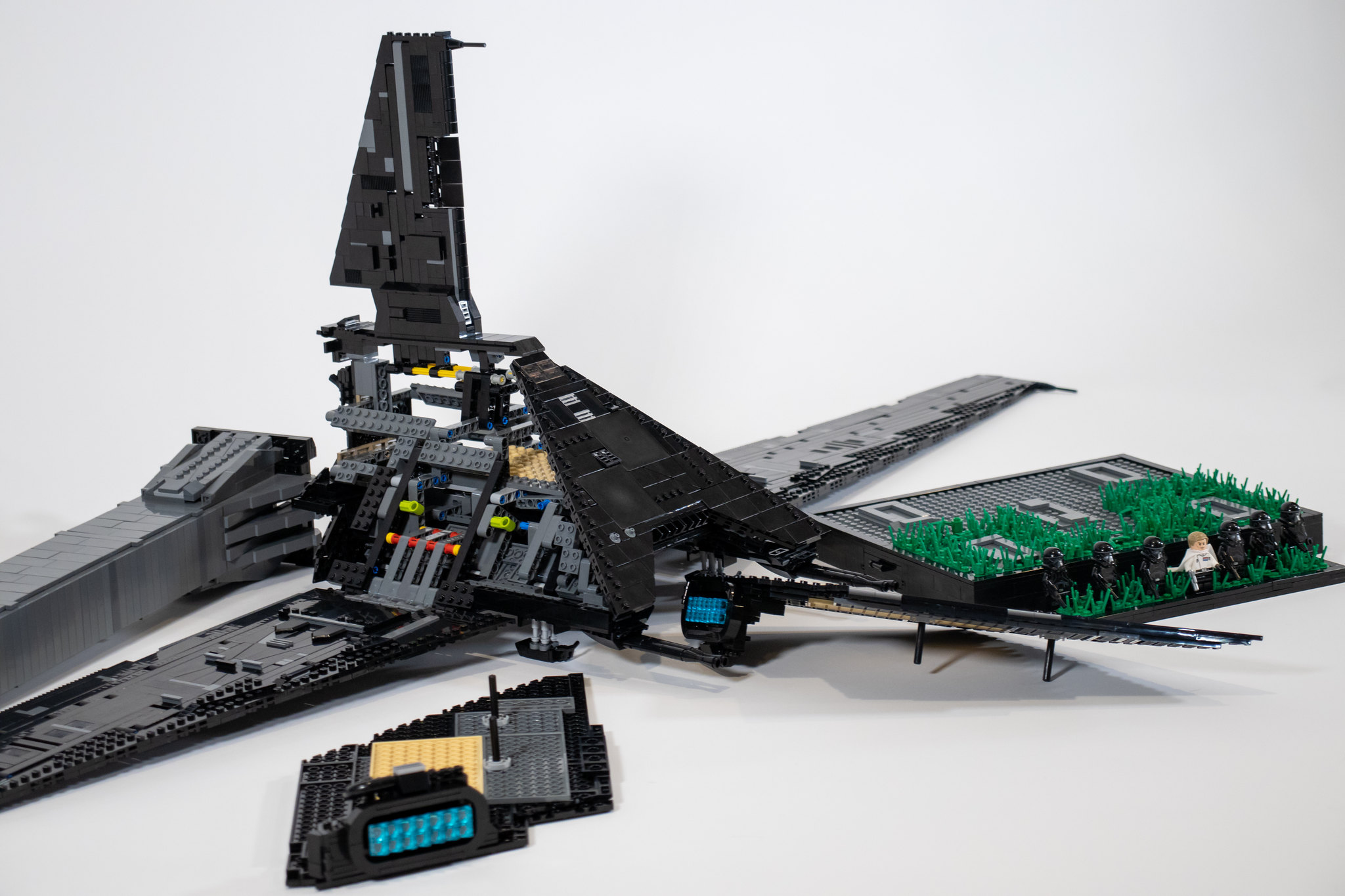 "The Director" Delta T3c Shuttle (UCS Krennic's Shuttle) MOC by Cavegod LEGO Star Wars