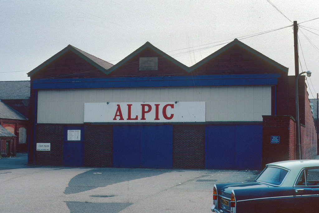 Bispham tram depot, Red Bank Road, Bispham, Blackpool. 198… Flickr