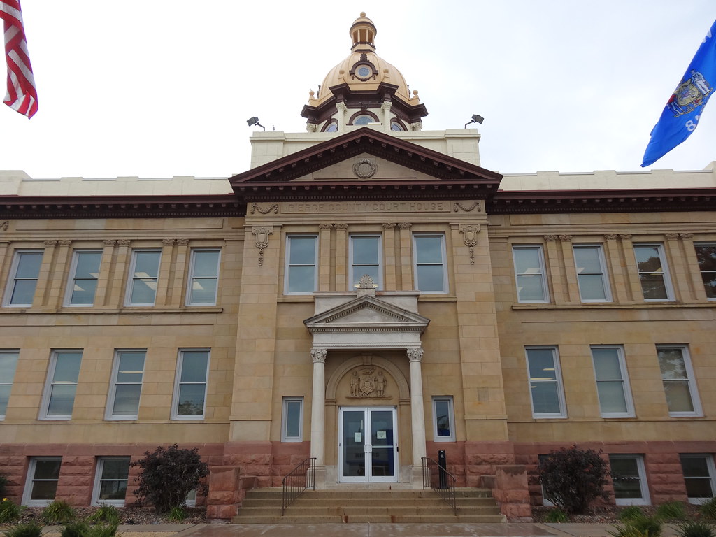 Pierce County Courthouse, Ellsworth, WI (2) **Pierce Count… Flickr