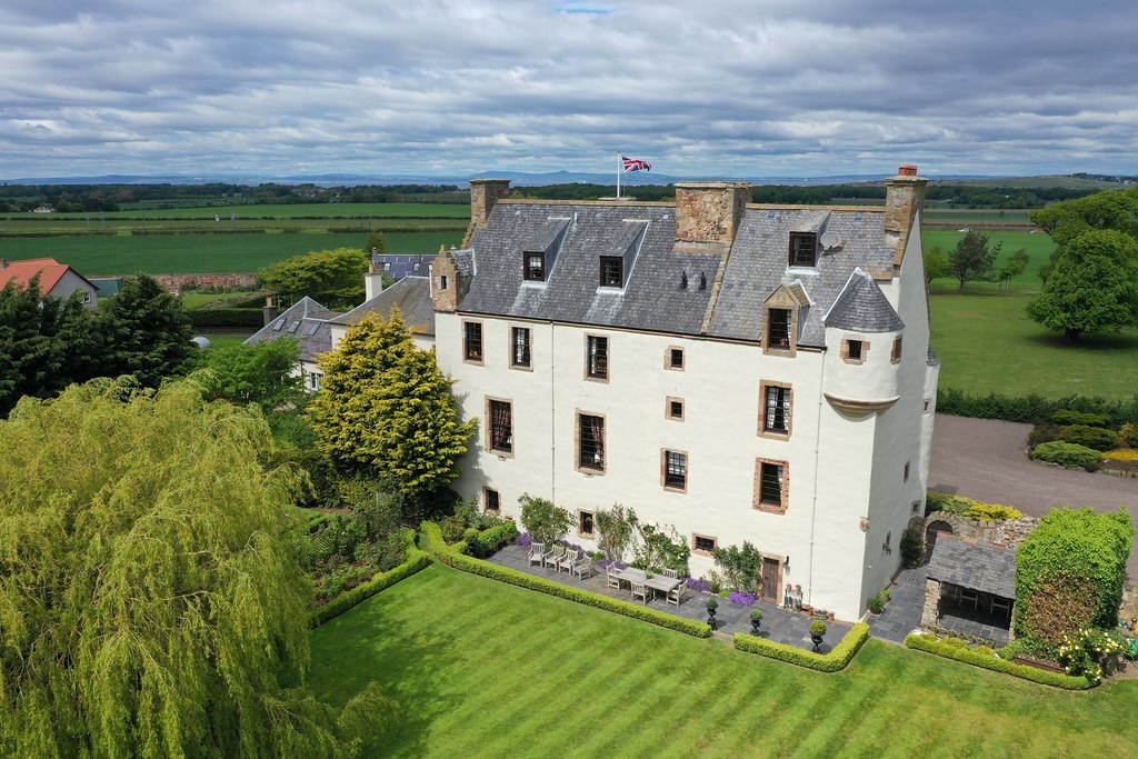 Ballencrieff Castle (7) The back of Ballencrieff castle, f… Flickr