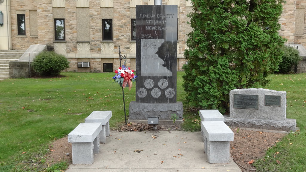 Juneau County Veterans Memorial, Mauston, WI Mauston, WI (… Flickr