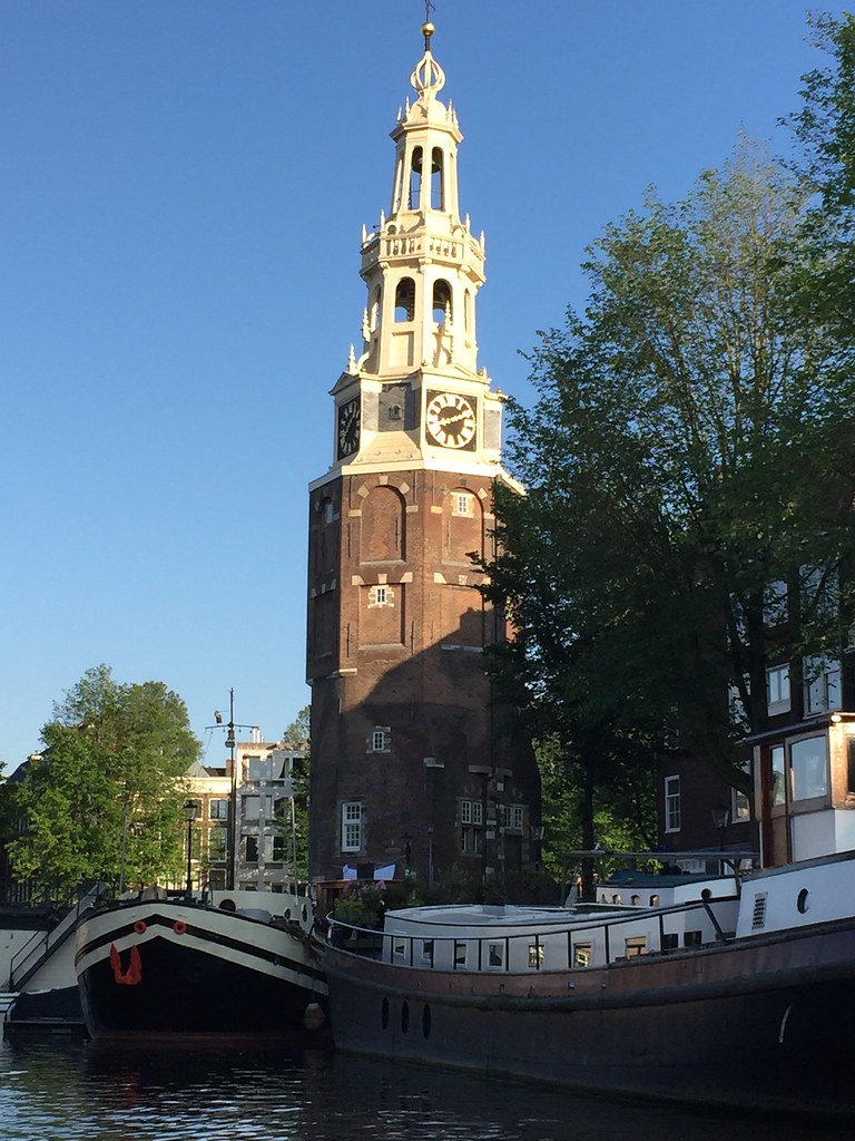 Beautiful grachtenpanden , canal homes , ships on the rive… Flickr