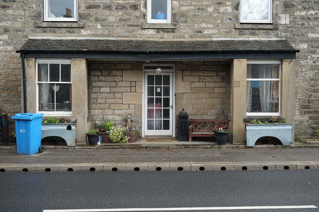 Land Rover flower pots Scotland 2019 revheadfrank Flickr