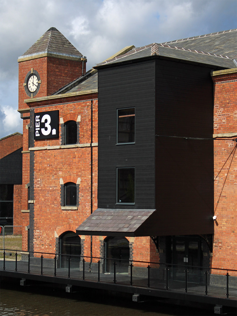 (Former) Gibson's Warehouse Leeds & Liverpool Canal, Wigan… Flickr