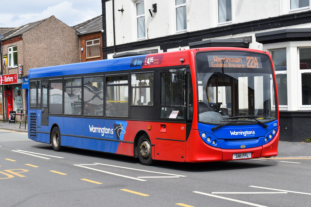Warrington's Own Buses Alexander Dennis Enviro 200 221 SN1… Flickr