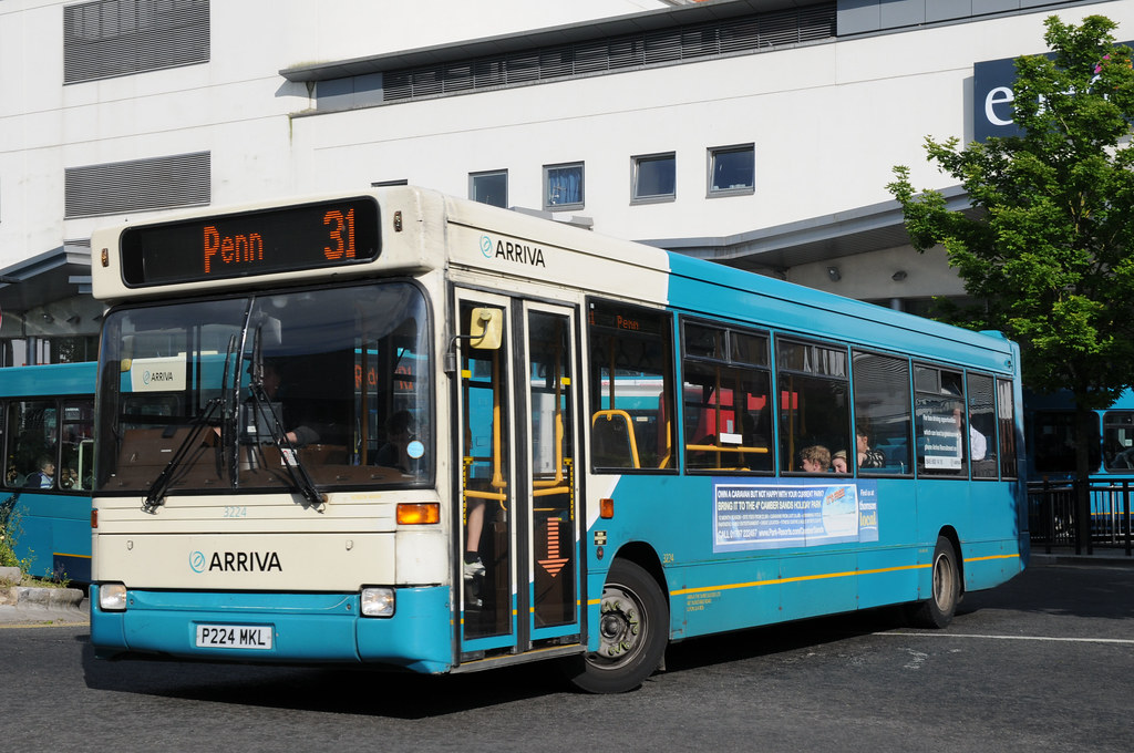 Arriva P224 MKL 3224 High Bus Station, Bucks 10