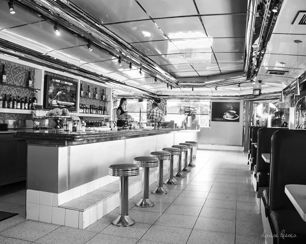 Lunch rush The interior of the Whitman Diner in the middle… Flickr