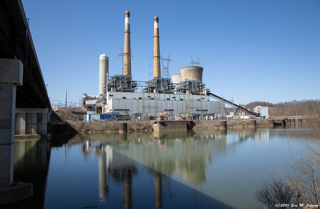 First Energy Hatfield Ferry power plant. Masontown, PA 32… Flickr