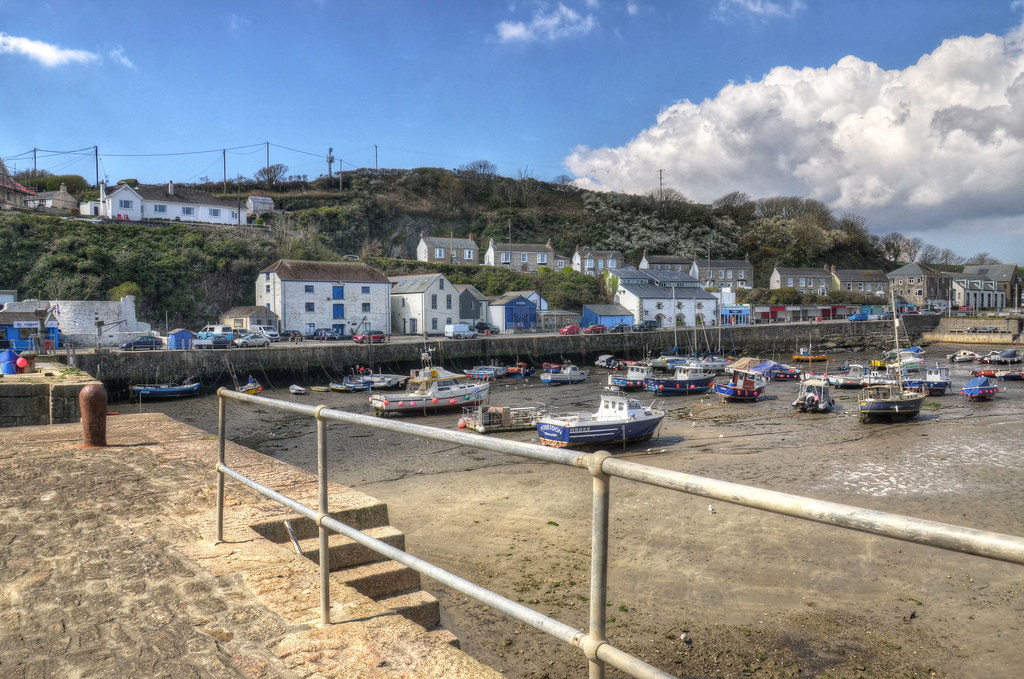 Low tide at Porthleven, Cornwall Porthleven is a small coa… Flickr