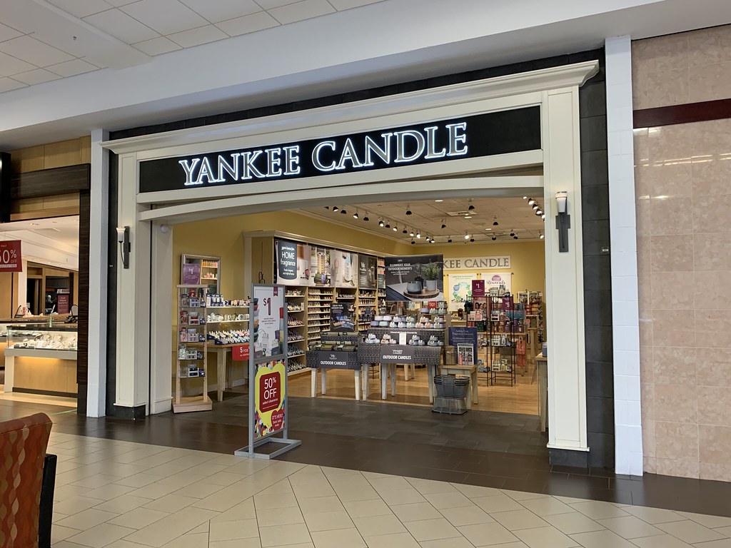Yankee Candle Yankee Candle 545 1850 Apple Blossom Drive,… Flickr