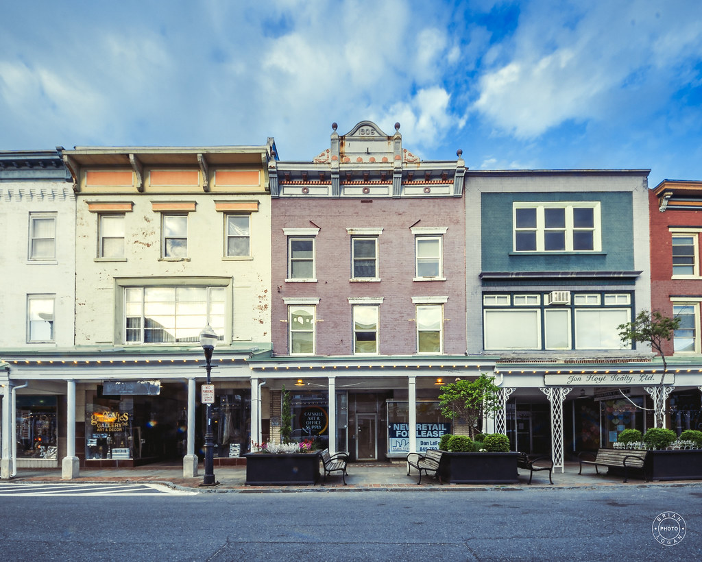 Wall Street Kingston, NY Brian Logan Flickr