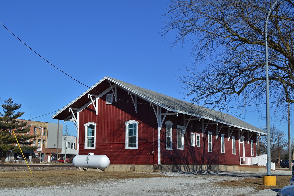 CB&Q Freight Depot, Bushnell, IL CHICAGO BURLINGTON & QUIN… Flickr