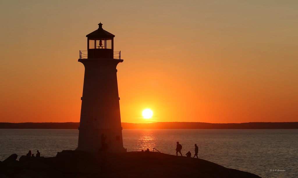 SUNSET PEGGY’S COVE LIGHTHOUSE ST. MARGARETS BAY N… Flickr