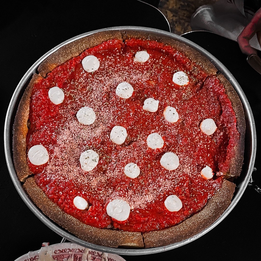 Old Chicago deep dish pizza Dale Cruse Flickr