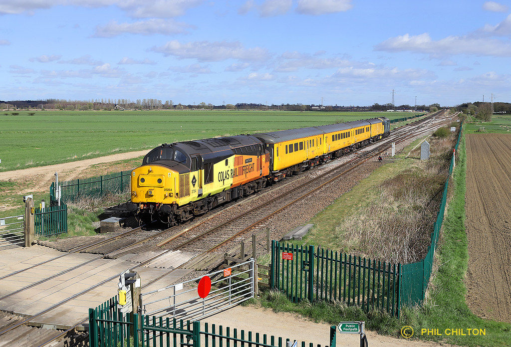 IMG_0819x 37254 Hambleton West Junction 37254 "Cardiff Can… Flickr