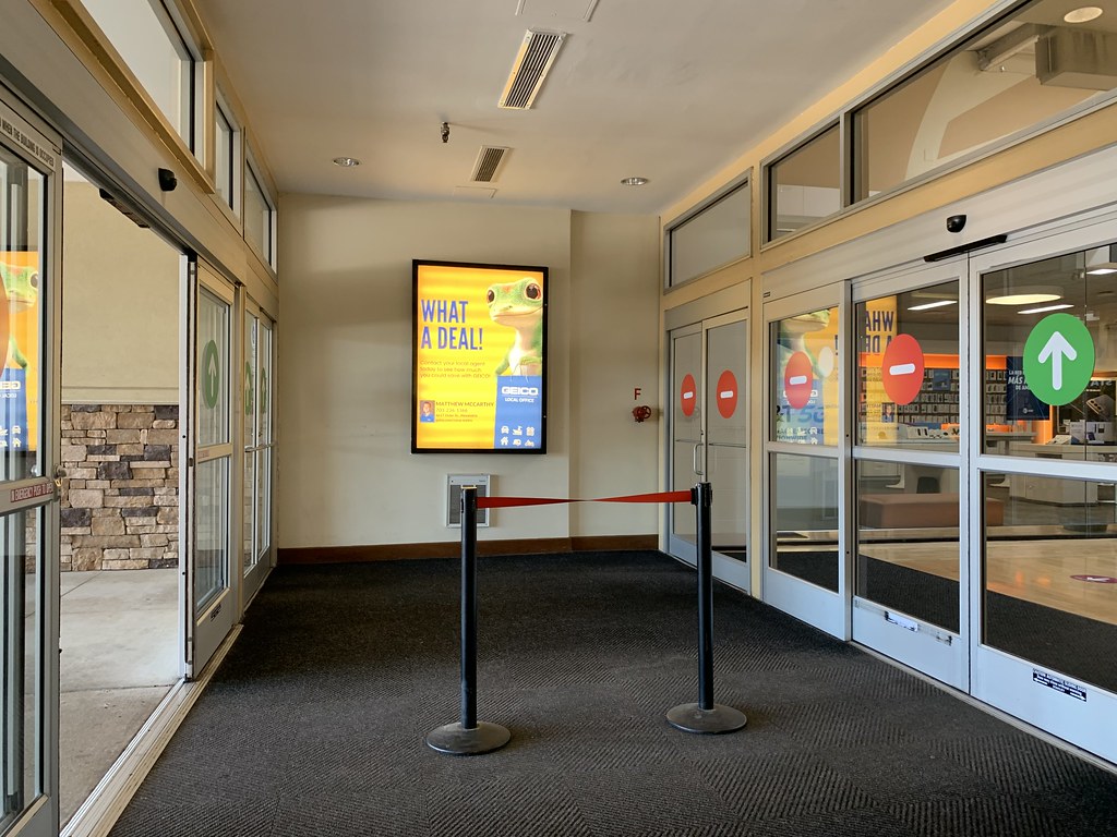 Potomac Mills interior Potomac Mills (1,839,130 square fee… Flickr