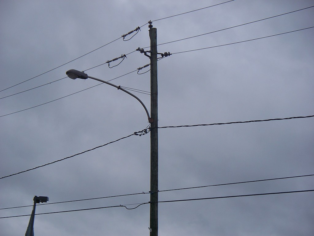 2000sh1124kvpole_9344428444_o Mitchel Hernder Flickr