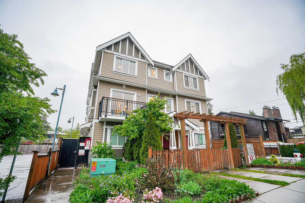 Unit 202 528 Sperling Avenue, Burnaby by Ken Pho Flickr