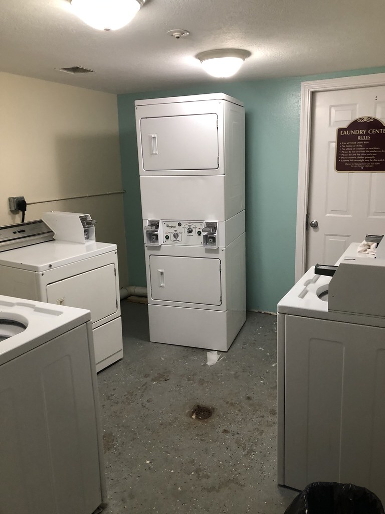 Pinewood VIllage Apartments Building 2 Laundry Room Flickr