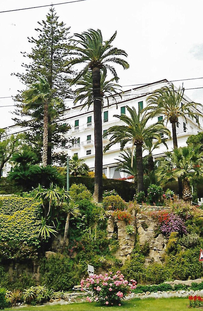 Sanremo, Via Aurelia, park a photo on Flickriver